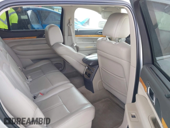 2010 Lincoln MKT EcoBoost with VIN 2LMHJ5AT0ABJ22556, listed as a IAAI auction lot 42189740 with 136,906 mi miles and . Bid and sale history available at DreamBid. Image 8.