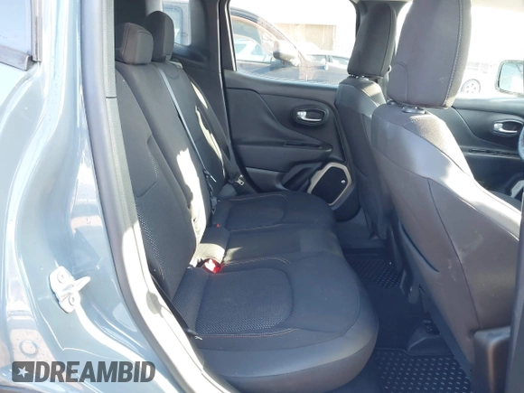 2016 Jeep Renegade Latitude with VIN ZACCJBBT6GPD66773, listed as a IAAI auction lot 41946572 with 156,505 mi miles. Bid and sale history available at carsss.com. Image 8.