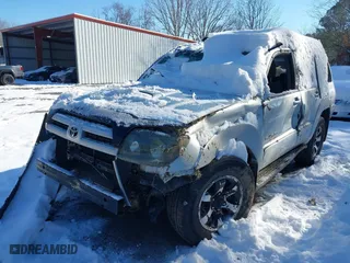 2005 Toyota 4Runner SR5 with VIN JTEBU14R558029879, listed as a IAAI auction lot 41628752 with 253,602 mi miles. Bid and sale history available at carsss.com. Image 6.