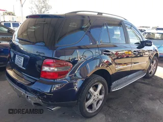 2007 Mercedes-Benz M 350 with VIN 4JGBB86E97A246310, listed as a IAAI auction lot 41625537 with 124,293 mi miles and . Bid and sale history available at DreamBid. Image 4.