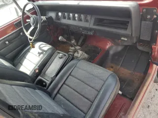 1987 Jeep Wrangler z VIN 2BCCV8137HB529480, wystawiony jako Copart lot #60081245 z przebiegiem 717 279 mil mil oraz Czysty tytuł • Clean title. Historia ofert i sprzedaży dostępna na DreamBid. Obrazek 8.