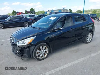 2014 Hyundai Accent SE z VIN KMHCU5AE6EU165345, wystawiony jako IAAI lot #42308781 z przebiegiem 98 216 mil mil oraz . Historia ofert i sprzedaży dostępna na DreamBid. Obrazek 18.