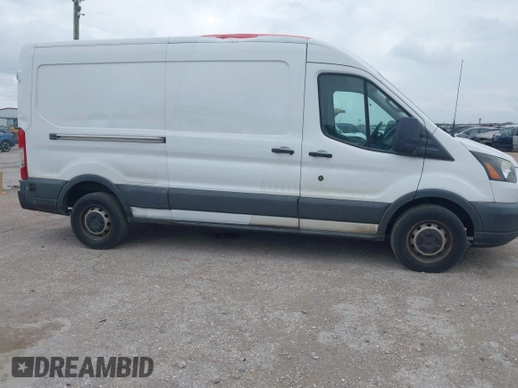 2016 Ford Transit z VIN 1FTBW2CG7GKA00930, wystawiony jako IAAI lot #42708963 z przebiegiem 232 205 mil mil oraz . Historia ofert i sprzedaży dostępna na DreamBid. Obrazek 14.