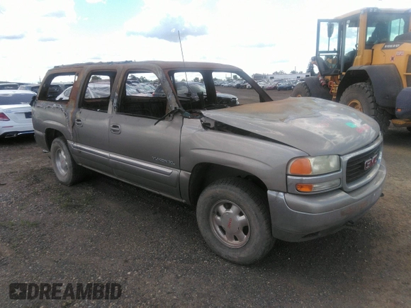2000 GMC Yukon XL SLT with VIN 3GKFK16T8YG118062, listed as a IAAI auction lot 39305331 with 1 mi miles. Bid and sale history available at carsss.com. Image 1.