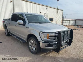 2018 Ford F-150 XL with VIN 1FTEW1E54JFC43582, listed as a IAAI auction lot 41810585 with 189,863 mi miles. Bid and sale history available at carsss.com. Image 1.