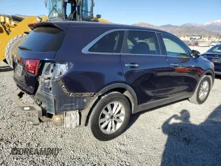 2020 Kia Sorento LX V6 with VIN 5XYPG4A52LG618186, listed as a Copart auction lot 46316725 with 52,503 mi miles and Salvage Title. Bid and sale history available at carsss.com. Image 3.
