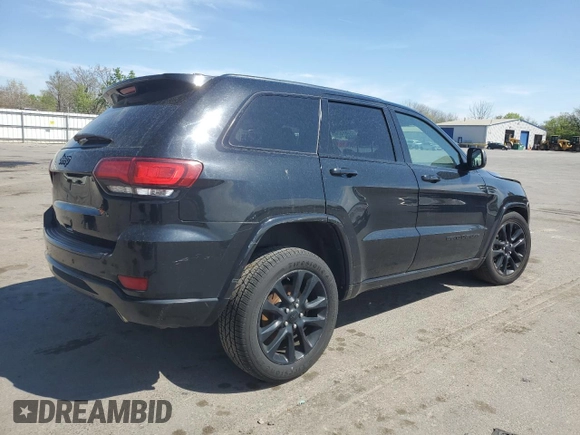 2017 Jeep Grand Cherokee Altitude z VIN 1C4RJFAGXHC828795, wystawiony jako Copart lot #53865265 z przebiegiem 65 152 mil mil oraz Szkoda całkowita • Salvage title. Historia ofert i sprzedaży dostępna na DreamBid. Obrazek 3.