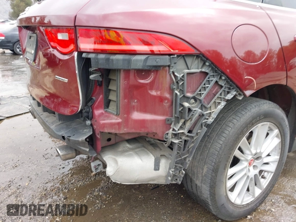 2017 Jaguar F-Pace 35t Prestige с VIN SADCK2BV3HA078231, выставлен на аукционе IAAI как лот 42101243 с пробегом 128 533 миль миль и . История ставок и продаж доступна на DreamBid. Изображение 19.