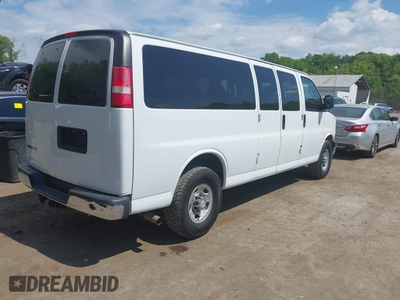 2017 Chevrolet Express Passenger LT с VIN 1GAZGPFF0H1263692, выставлен на аукционе IAAI как лот 42187605 с пробегом 76 995 миль миль и . История ставок и продаж доступна на DreamBid. Изображение 4.