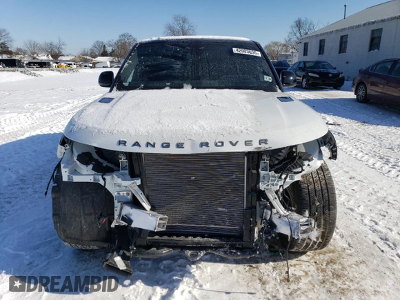 2024 Land Rover Range Rover Sport SE with VIN SAL1P9EU2RA407432, listed as a Copart auction lot 42003635 with 3,449 mi miles and Salvage Title. Bid and sale history available at carsss.com. Image 5.