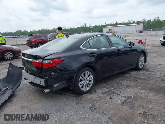 2014 Lexus ES 330 z VIN JTHBK1GG1E2092340, wystawiony jako IAAI lot #42403096 z przebiegiem 163 543 mil mil oraz . Historia ofert i sprzedaży dostępna na DreamBid. Obrazek 4.