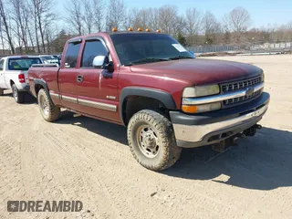 1999 Chevrolet Silverado 2500 LS with VIN 1GCGK29U1XZ151610, listed as a IAAI auction lot 41772477 with 267,926 mi miles. Bid and sale history available at carsss.com. Image 1.