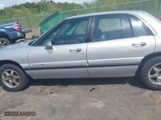 1998 Buick LeSabre Custom with VIN 1G4HP52K1WH412332, listed as a IAAI auction lot 41923320 with 201,306 mi miles. Bid and sale history available at carsss.com. Image 15.