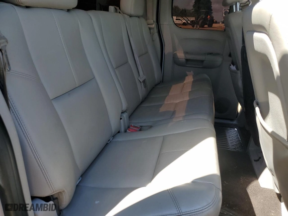 2008 Chevrolet Silverado 1500 LT w/2LT with VIN 1GCEC19J98Z295928, listed as a Copart auction lot 71609814 with 244,062 mi miles and Salvage Title. Bid and sale history available at carsss.com. Image 10.