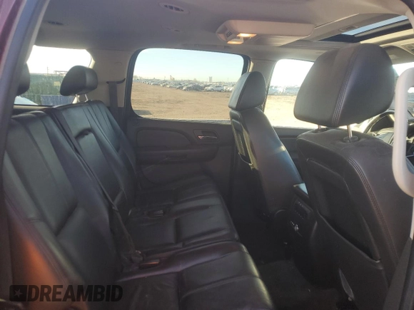 2008 Chevrolet Suburban 2LT z VIN 3GNFK16368G285040, wystawiony jako Copart lot #46346455 z przebiegiem 198 972 mil mil oraz Nie do naprawy • Non repairable. Historia ofert i sprzedaży dostępna na DreamBid. Obrazek 11.