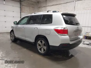 2013 Toyota Highlander Limited with VIN 5TDDK3EHXDS175547, listed as a IAAI auction lot 41334864 with 135,049 mi miles and . Bid and sale history available at DreamBid. Image 3.