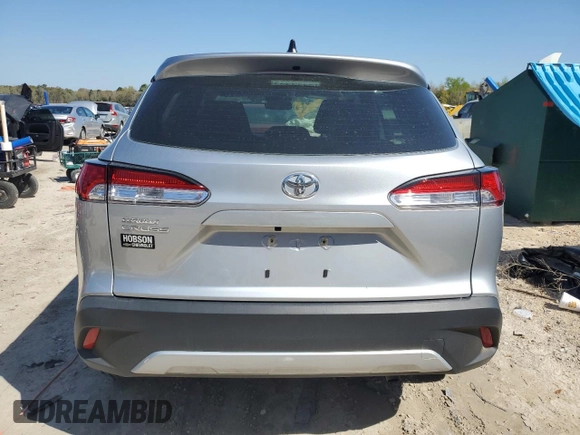 2023 Toyota Corolla Cross L z VIN 7MUAAAAG6PV042401, wystawiony jako Copart lot #49624765 z przebiegiem 24 748 mil mil oraz Szkoda całkowita • Salvage title. Historia ofert i sprzedaży dostępna na DreamBid. Obrazek 6.