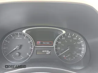 2013 Nissan Pathfinder S with VIN 5N1AR2MN3DC654549, listed as a IAAI auction lot 42601850 with 160,936 mi miles and . Bid and sale history available at DreamBid. Image 7.