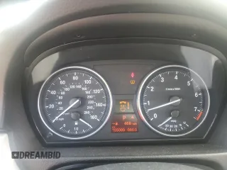 2008 BMW 3 Series 328xi z VIN WBAVC93508K038897, wystawiony jako Copart lot #56096765 z przebiegiem 155 089 mil mil oraz Szkoda całkowita • Salvage title. Historia ofert i sprzedaży dostępna na DreamBid. Obrazek 9.