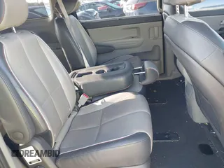 2017 Kia Sedona LX with VIN KNDMB5C19H6242467, listed as a IAAI auction lot 41836591 with 95,403 mi miles. Bid and sale history available at carsss.com. Image 8.