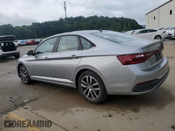 2025 Volkswagen Jetta SE z VIN 3VW7X7BUXSM029750, wystawiony jako Copart lot #63030215 z przebiegiem 16 812 mil mil oraz Czysty tytuł • Clean title. Historia ofert i sprzedaży dostępna na DreamBid. Obrazek 2.