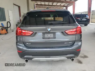 2022 BMW X1 xDrive28i z VIN WBXJG9C05N5U77973, wystawiony jako Copart lot #56828995 z przebiegiem 14 448 mil mil oraz Szkoda całkowita • Salvage title. Historia ofert i sprzedaży dostępna na DreamBid. Obrazek 6.