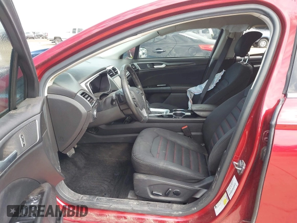 2013 Ford Fusion SE with VIN 3FA6P0H90DR142496, listed as a IAAI auction lot 41424016 with 135,099 mi miles. Bid and sale history available at carsss.com. Image 5.