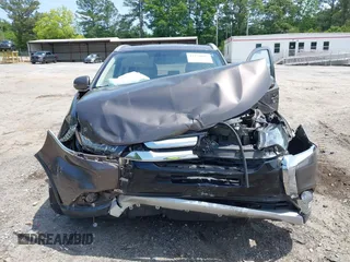 2018 Mitsubishi Outlander SE с VIN JA4AD3A33JZ014095, выставлен на аукционе IAAI как лот 42278605 с пробегом 235 000 миль миль и . История ставок и продаж доступна на DreamBid. Изображение 12.
