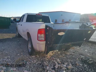 2023 Ram 2500 Tradesman with VIN 3C6UR5HL4PG506690, listed as a IAAI auction lot 41065565 with 72,435 mi miles. Bid and sale history available at carsss.com. Image 3.
