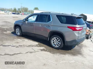 2018 Chevrolet Traverse LT Cloth z VIN 1GNEVGKW4JJ281837, wystawiony jako IAAI lot #41919081 z przebiegiem 91 496 mil mil oraz . Historia ofert i sprzedaży dostępna na DreamBid. Obrazek 3.