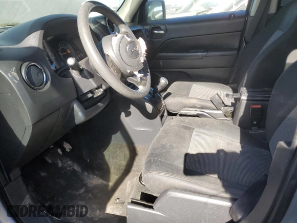 2014 Jeep Patriot Sport with VIN 1C4NJRBB9ED751832, listed as a Copart auction lot 43907215 with 112,505 mi miles and Salvage Title. Bid and sale history available at carsss.com. Image 7.