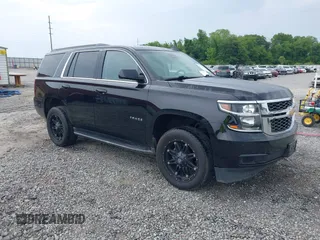 2017 Chevrolet Tahoe LT z VIN 1GNSCBKC1HR326973, wystawiony jako IAAI lot #42212769 z przebiegiem 128 074 mil mil oraz . Historia ofert i sprzedaży dostępna na DreamBid. Obrazek 1.
