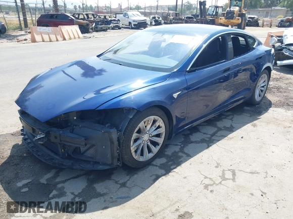 2017 Tesla Model S 100D z VIN 5YJSA1E20HF208771, wystawiony jako IAAI lot #42111317 z przebiegiem 81 919 mil mil oraz . Historia ofert i sprzedaży dostępna na DreamBid. Obrazek 23.