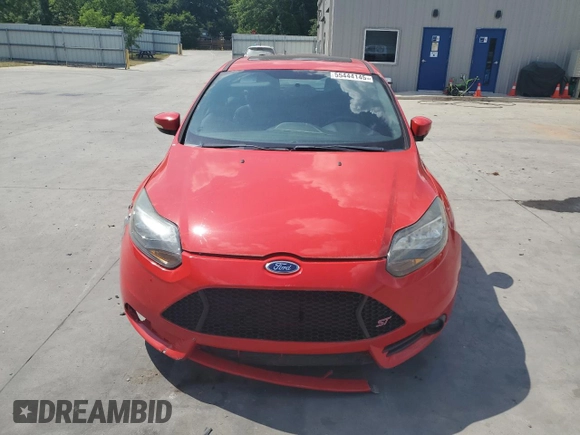 2014 Ford Focus ST with VIN 1FADP3L91EL105683, listed as a Copart auction lot 55444145 with 128,586 mi miles and Clean Title. Bid and sale history available at carsss.com. Image 5.