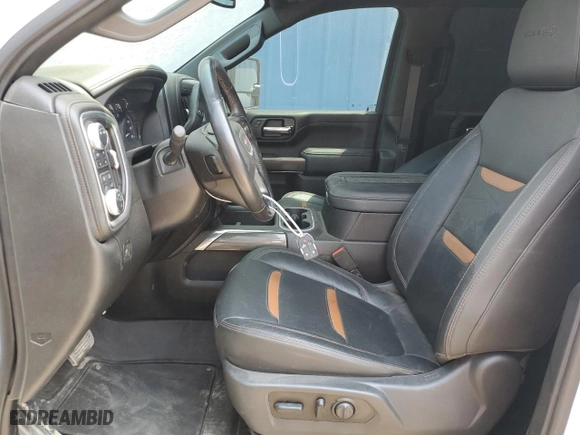 2021 GMC Sierra 2500HD AT4 with VIN 1GT49PEY2MF318736, listed as a Copart auction lot 67909674 with 33,522 mi miles and Clean Title. Bid and sale history available at carsss.com. Image 7.