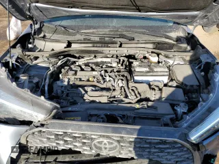 2022 Toyota Corolla Cross XLE z VIN 7MUDAABG5NV034976, wystawiony jako Copart lot #42742615 z przebiegiem 24 642 mil mil oraz Szkoda całkowita • Salvage title. Historia ofert i sprzedaży dostępna na DreamBid. Obrazek 12.