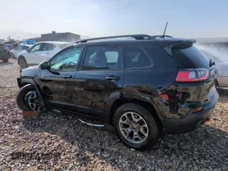 2020 Jeep Cherokee Trailhawk с VIN 1C4PJMBX6LD608552, выставлен на аукционе Copart как лот 52159995 с пробегом 84 368 миль миль и Списание • Salvage title. История ставок и продаж доступна на DreamBid. Изображение 2.