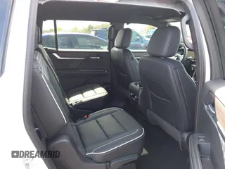 2025 GMC Acadia FWD Denali z VIN 1GKENLRS3SJ214267, wystawiony jako IAAI lot #42290521 z przebiegiem Nie podano mil oraz . Historia ofert i sprzedaży dostępna na DreamBid. Obrazek 8.
