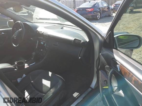 2005 Mercedes-Benz C 240 with VIN WDBRH61J15F635726, listed as a IAAI auction lot 41887674 with 200,766 mi miles and . Bid and sale history available at DreamBid. Image 5.