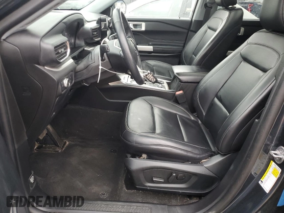 2022 Ford Explorer XLT z VIN 1FMSK8DH9NGA96996, wystawiony jako Copart lot #57039605 z przebiegiem 17 684 mil mil oraz Nie do naprawy • Non repairable. Historia ofert i sprzedaży dostępna na DreamBid. Obrazek 7.