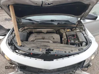 2017 Chevrolet Impala LS с VIN 2G11Z5SA7H9198244, выставлен на аукционе IAAI как лот 42047405 с пробегом 56 588 миль миль и . История ставок и продаж доступна на DreamBid. Изображение 10.