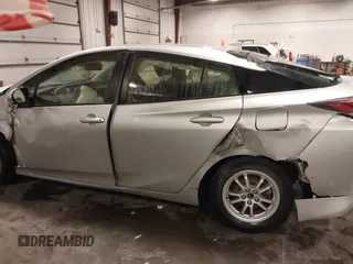2018 Toyota Prius Two with VIN JTDKBRFU3J3582337, listed as a IAAI auction lot 40457335 with 166,690 mi miles. Bid and sale history available at carsss.com. Image 20.
