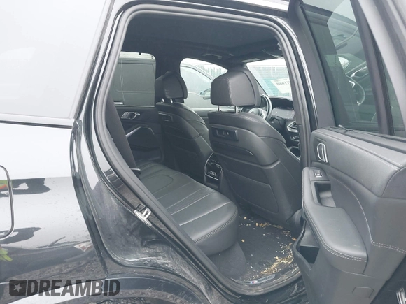 2022 BMW X5 xDrive40i with VIN 5UXCR6C05N9N12775, listed as a IAAI auction lot 42011660 with 92,790 mi miles and . Bid and sale history available at DreamBid. Image 8.