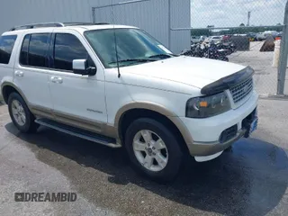 2004 Ford Explorer Eddie Bauer с VIN 1FMZU64W24ZB19758, выставлен на аукционе IAAI как лот 41992639 с пробегом 230 768 миль миль и . История ставок и продаж доступна на DreamBid. Изображение 1.