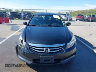 2011 Honda Accord EX-L z VIN 1HGCP2F83BA014846, wystawiony jako IAAI lot #42205041 z przebiegiem 135 105 mil mil oraz . Historia ofert i sprzedaży dostępna na DreamBid. Obrazek 13.
