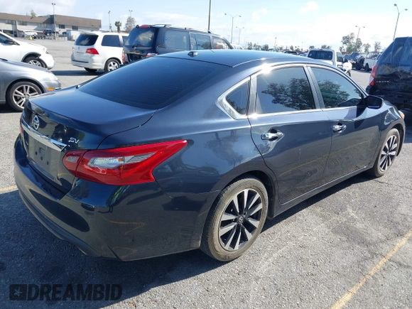 2018 Nissan Altima SR with VIN 1N4AL3AP3JC205780, listed as a IAAI auction lot 41921404 with 109,863 mi miles and . Bid and sale history available at carsss.com. Image 4.