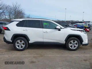 2020 Toyota RAV4 XLE with VIN 2T3P1RFV0LC075978, listed as a IAAI auction lot 41609384 with 72,983 mi miles. Bid and sale history available at carsss.com. Image 13.