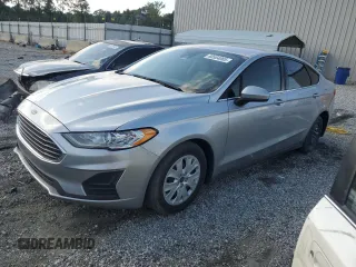 2020 Ford Fusion S с VIN 3FA6P0G77LR225180, выставлен на аукционе Copart как лот 60554065 с пробегом 65 211 миль миль и Чистый • Clean title. История ставок и продаж доступна на DreamBid. Изображение 1.