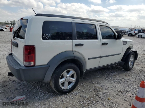 2007 Dodge Nitro SXT with VIN 1D8GT28K17W704109, listed as a Copart auction lot 44430075 with 240,662 mi miles and Clean Title. Bid and sale history available at carsss.com. Image 3.