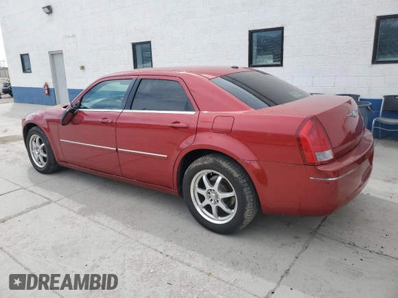 2007 Chrysler 300 Touring z VIN 2C3KA53G57H858764, wystawiony jako Copart lot #50928775 z przebiegiem 129 258 mil mil oraz Szkoda całkowita • Salvage title. Historia ofert i sprzedaży dostępna na DreamBid. Obrazek 2.